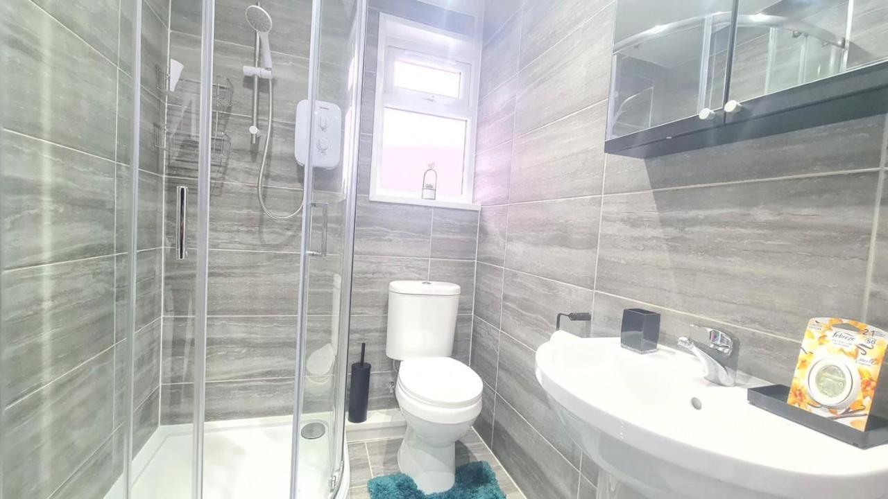 Spacious Private Room In Manor Park Londres Extérieur photo